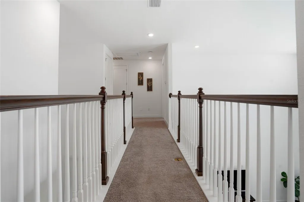 34068 Castaway Loop Wesley Chapel FL 33543