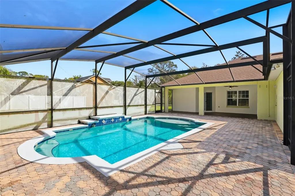 2430 Heron Court St Cloud FL 34771