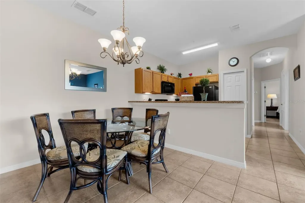 2835 Oakwater Drive Kissimmee FL 34747