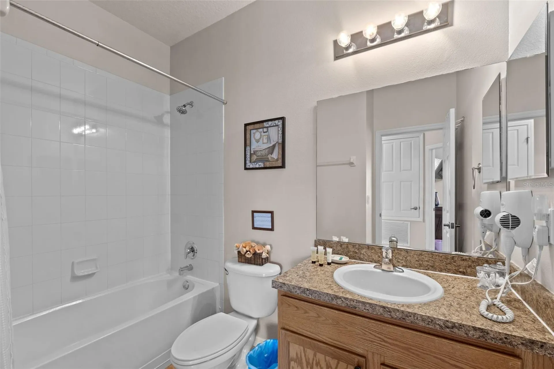 2835 Oakwater Drive Kissimmee FL 34747