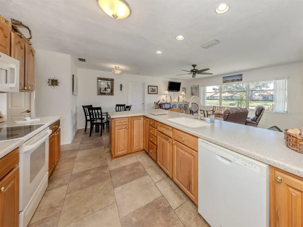 904 S Gondola Drive Venice FL 34293