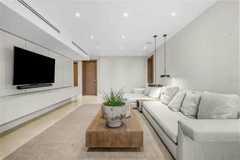 105 Ortegon Avenue Guaynabo PR 00966