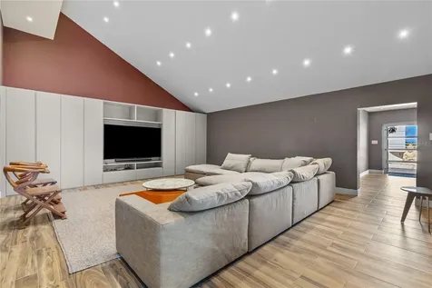 105 Ortegon Avenue Guaynabo PR 00966