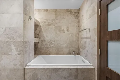 105 Ortegon Avenue Guaynabo PR 00966