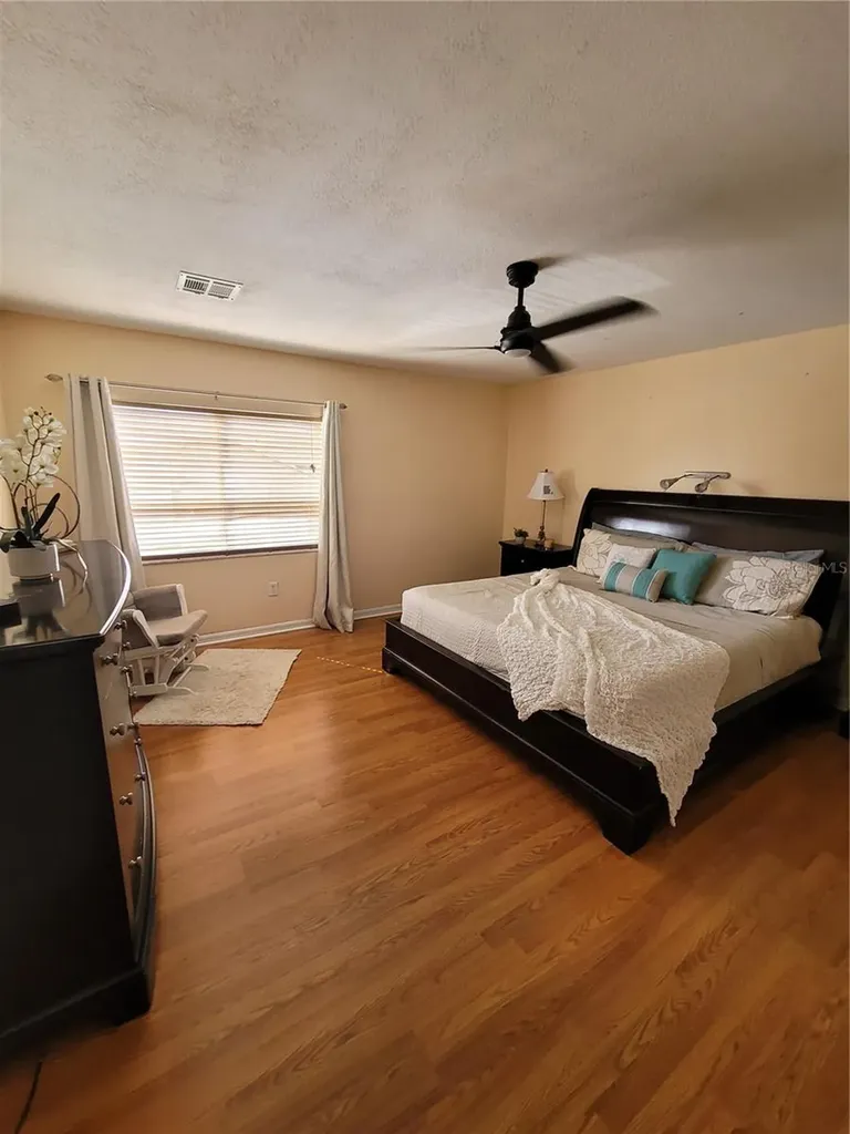 27640 Breakers Drive Wesley Chapel FL 33544