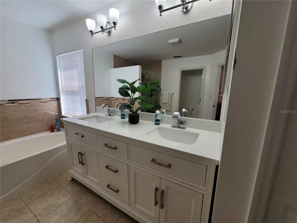 27640 Breakers Drive Wesley Chapel FL 33544
