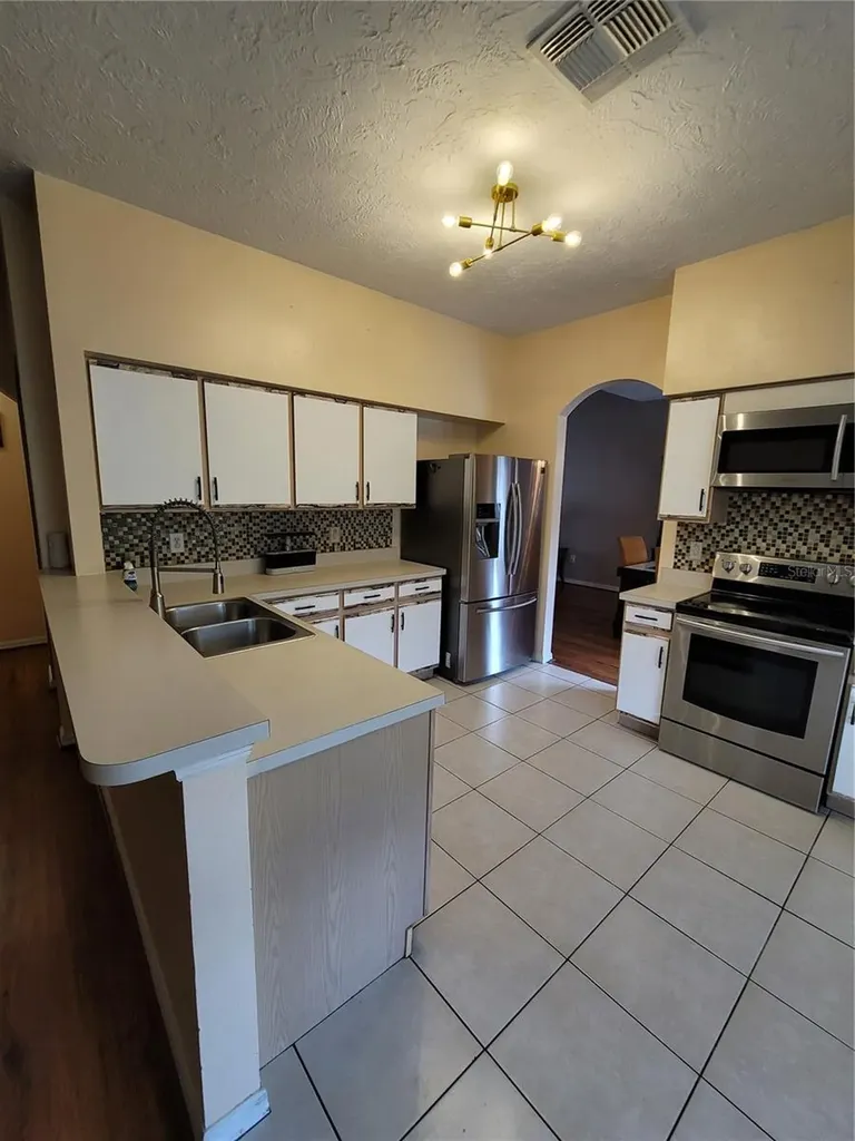 27640 Breakers Drive Wesley Chapel FL 33544