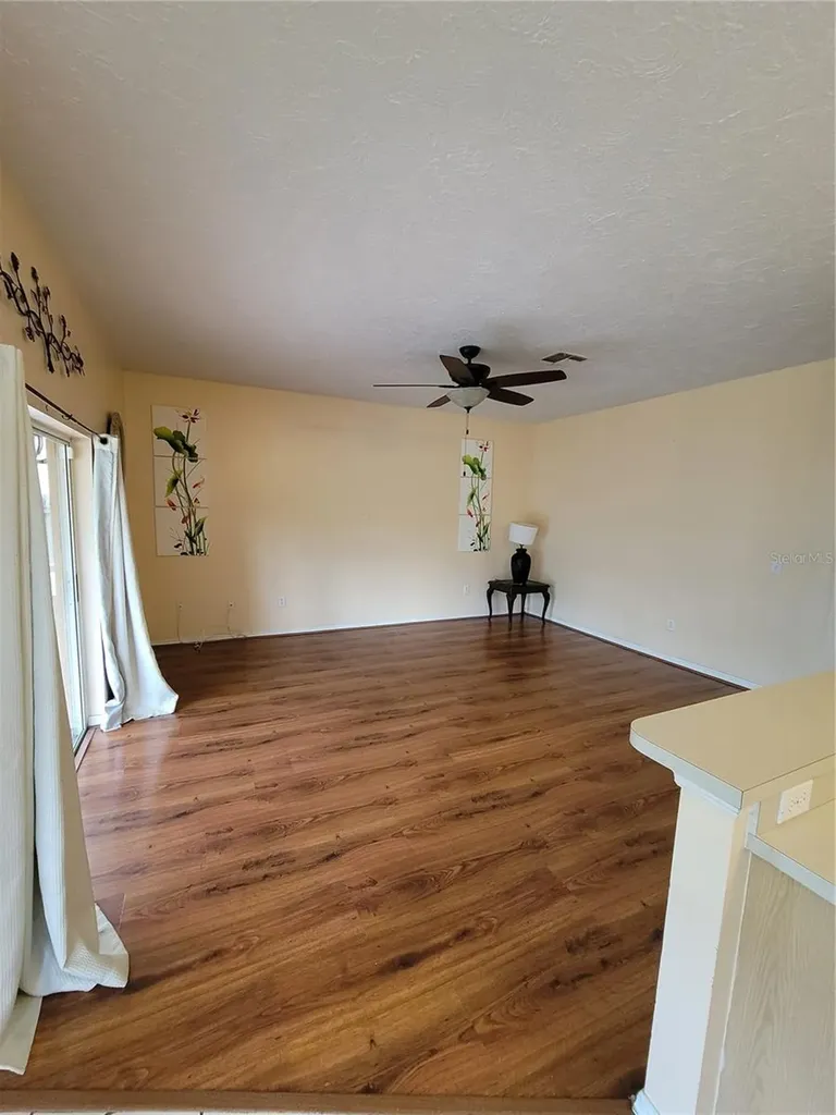 27640 Breakers Drive Wesley Chapel FL 33544