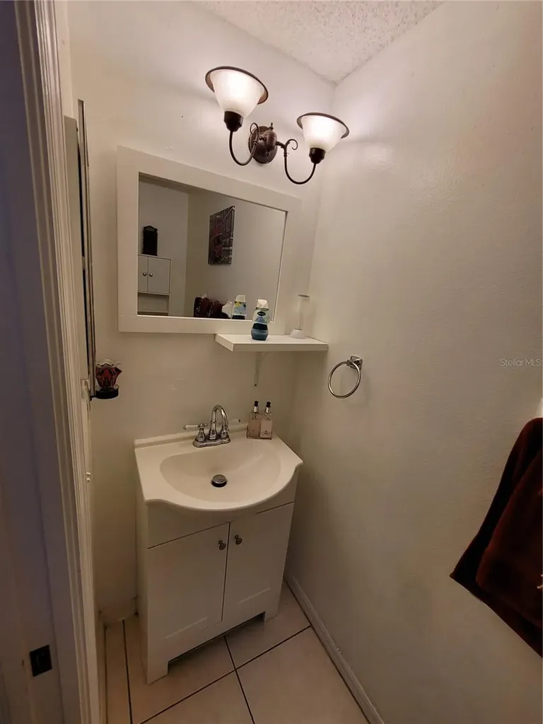 27640 Breakers Drive Wesley Chapel FL 33544