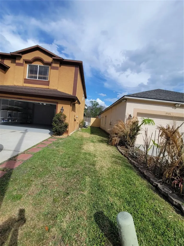 27640 Breakers Drive Wesley Chapel FL 33544