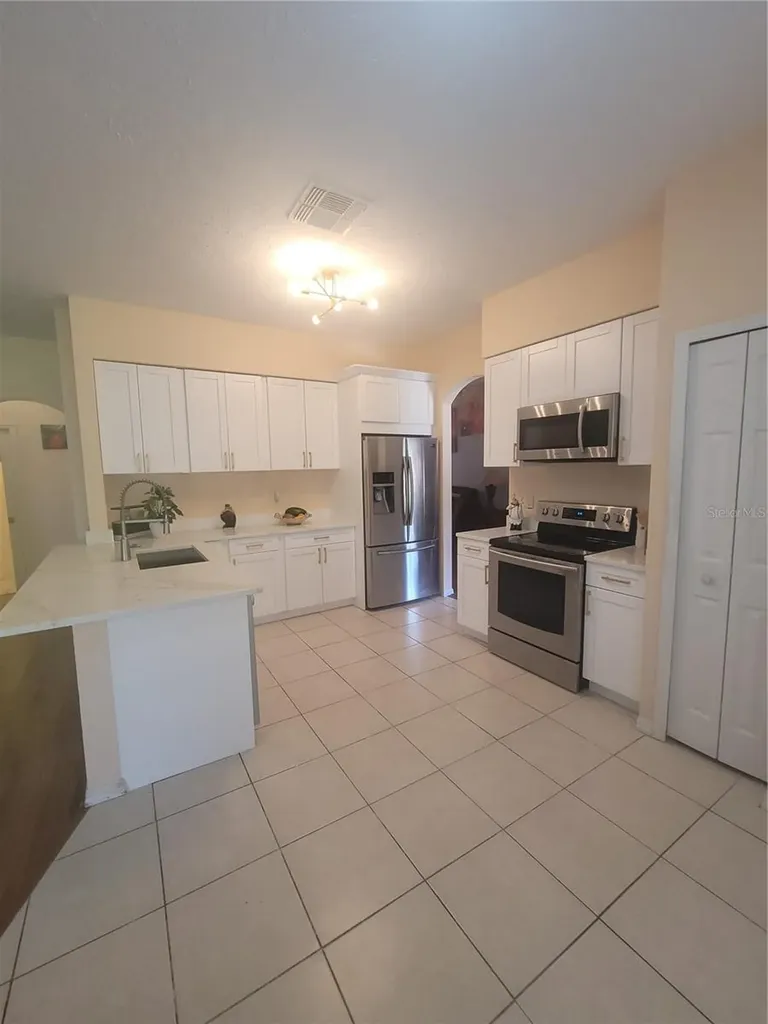 27640 Breakers Drive Wesley Chapel FL 33544