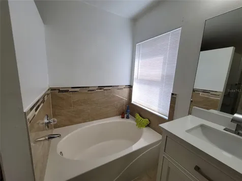 27640 Breakers Drive Wesley Chapel FL 33544