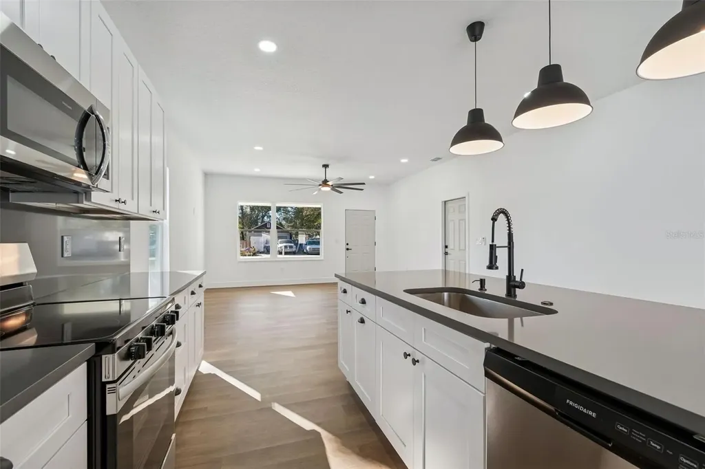 5111 68th Street N St Petersburg FL 33709