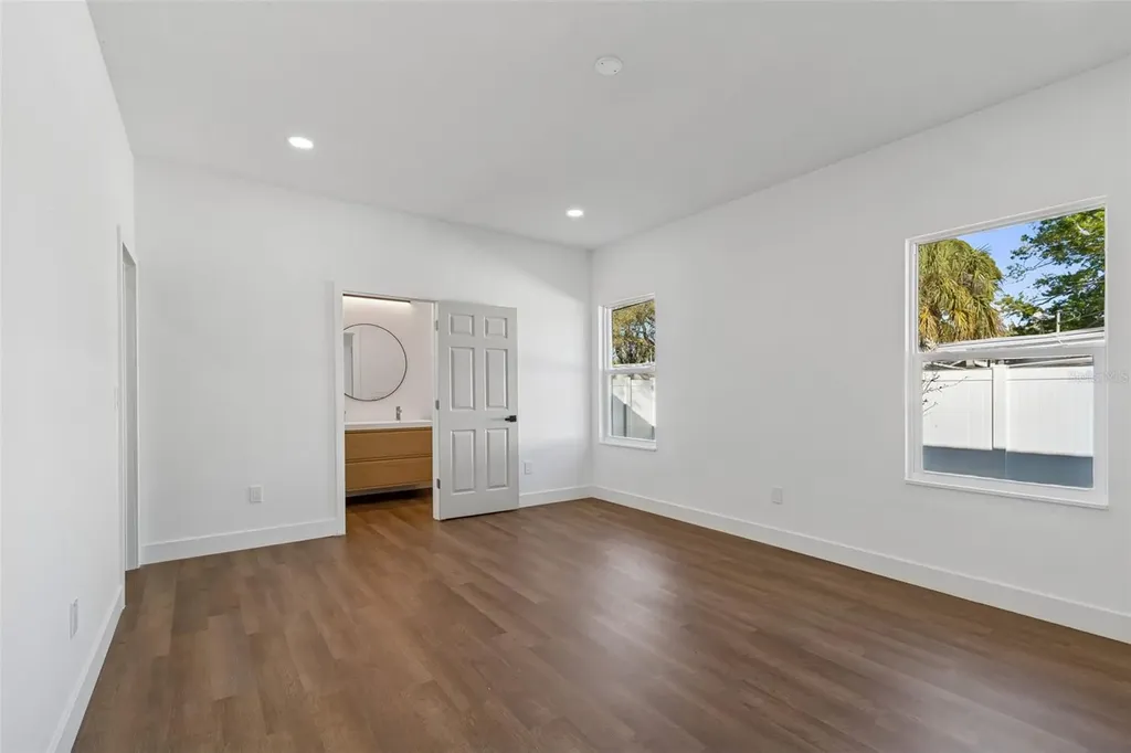 5111 68th Street N St Petersburg FL 33709