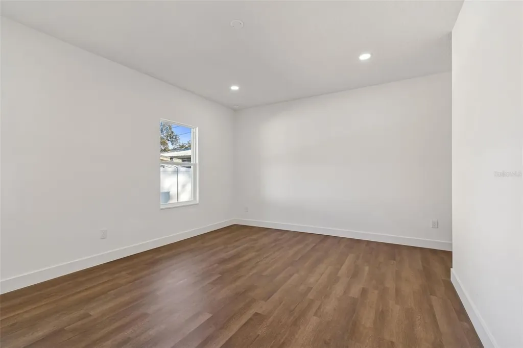 5111 68th Street N St Petersburg FL 33709