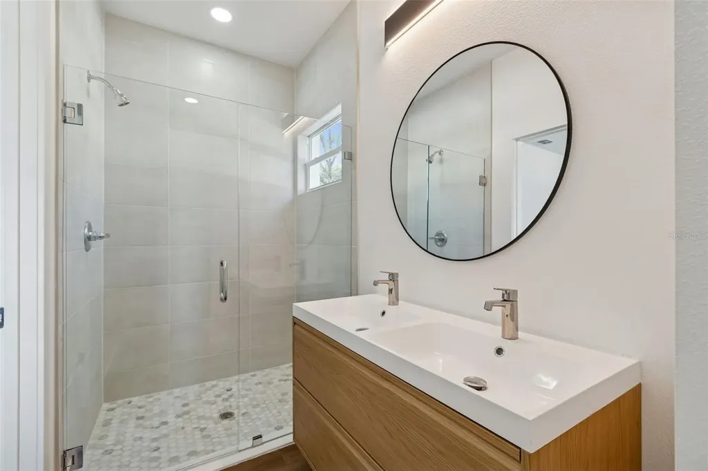 5111 68th Street N St Petersburg FL 33709