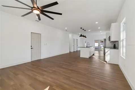 5111 68th Street N St Petersburg FL 33709