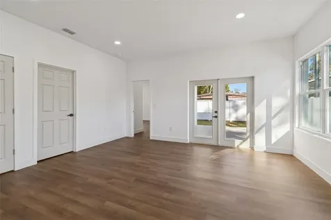 5111 68th Street N St Petersburg FL 33709