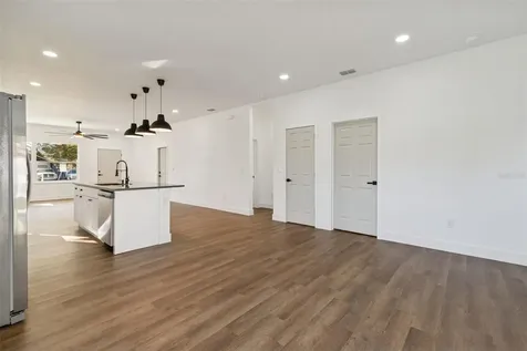 5111 68th Street N St Petersburg FL 33709