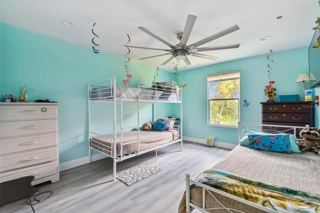 711 Eagle Lane Apollo Beach FL 33572