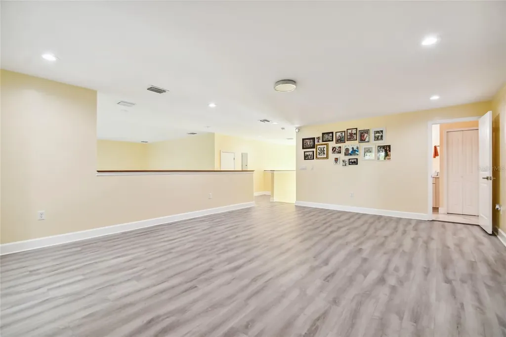 711 Eagle Lane Apollo Beach FL 33572
