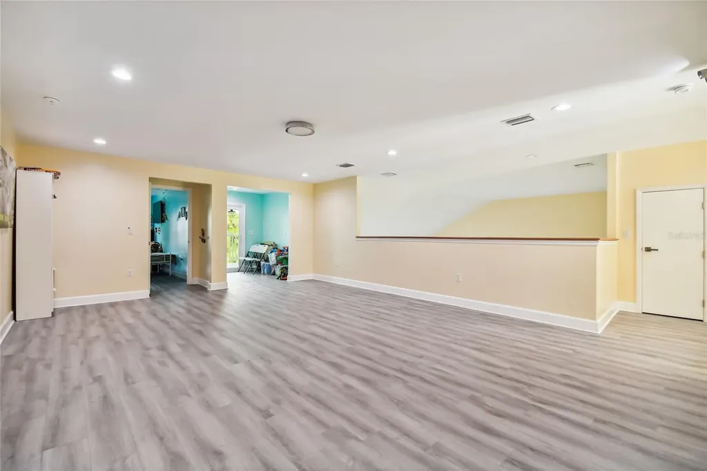 711 Eagle Lane Apollo Beach FL 33572