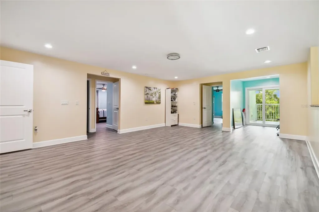 711 Eagle Lane Apollo Beach FL 33572