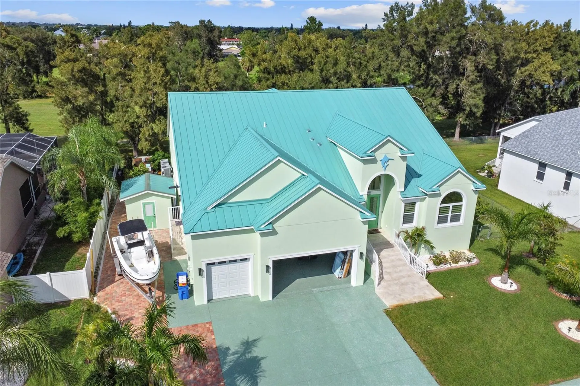711 Eagle Lane Apollo Beach FL 33572