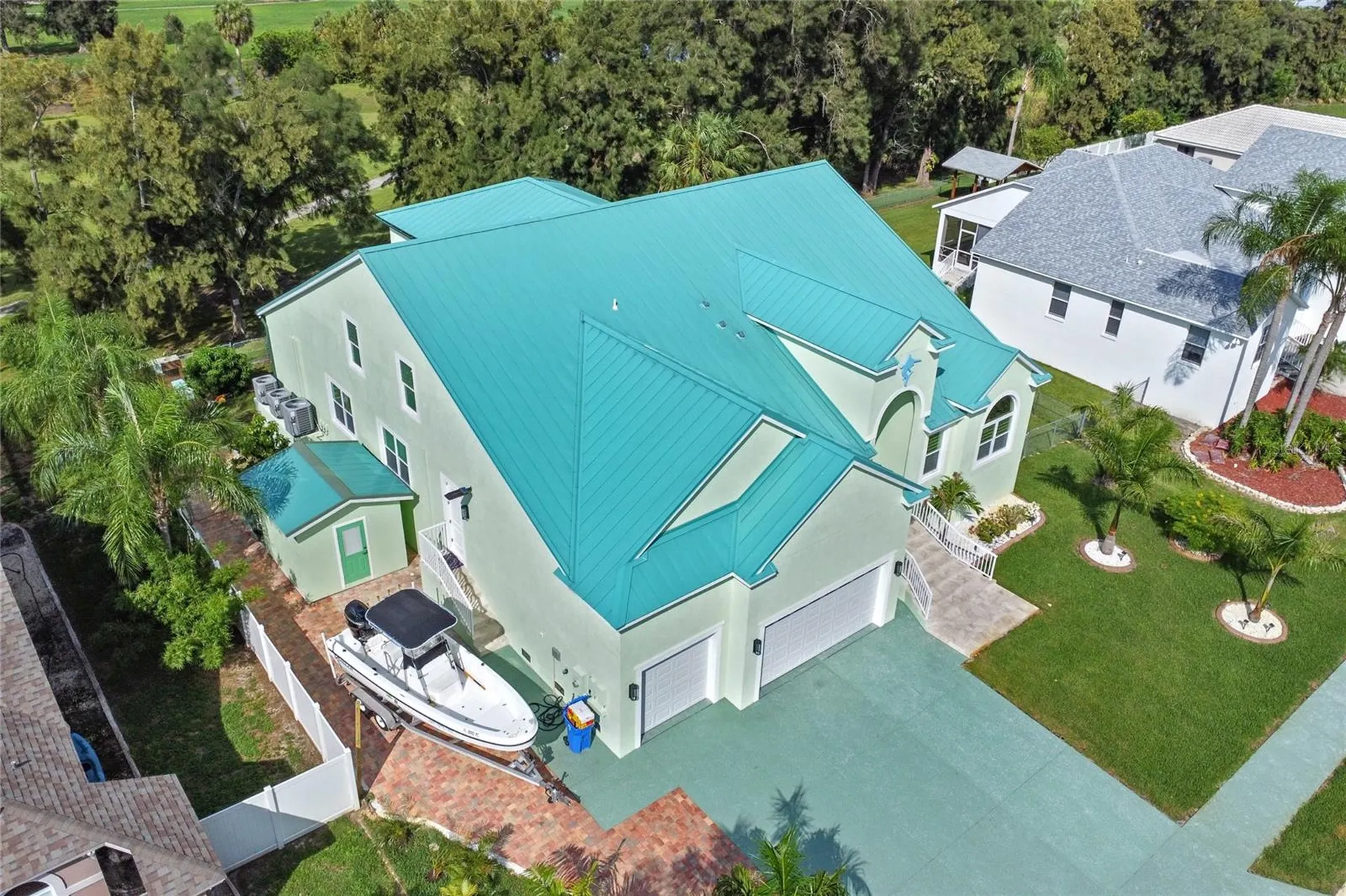 711 Eagle Lane Apollo Beach FL 33572