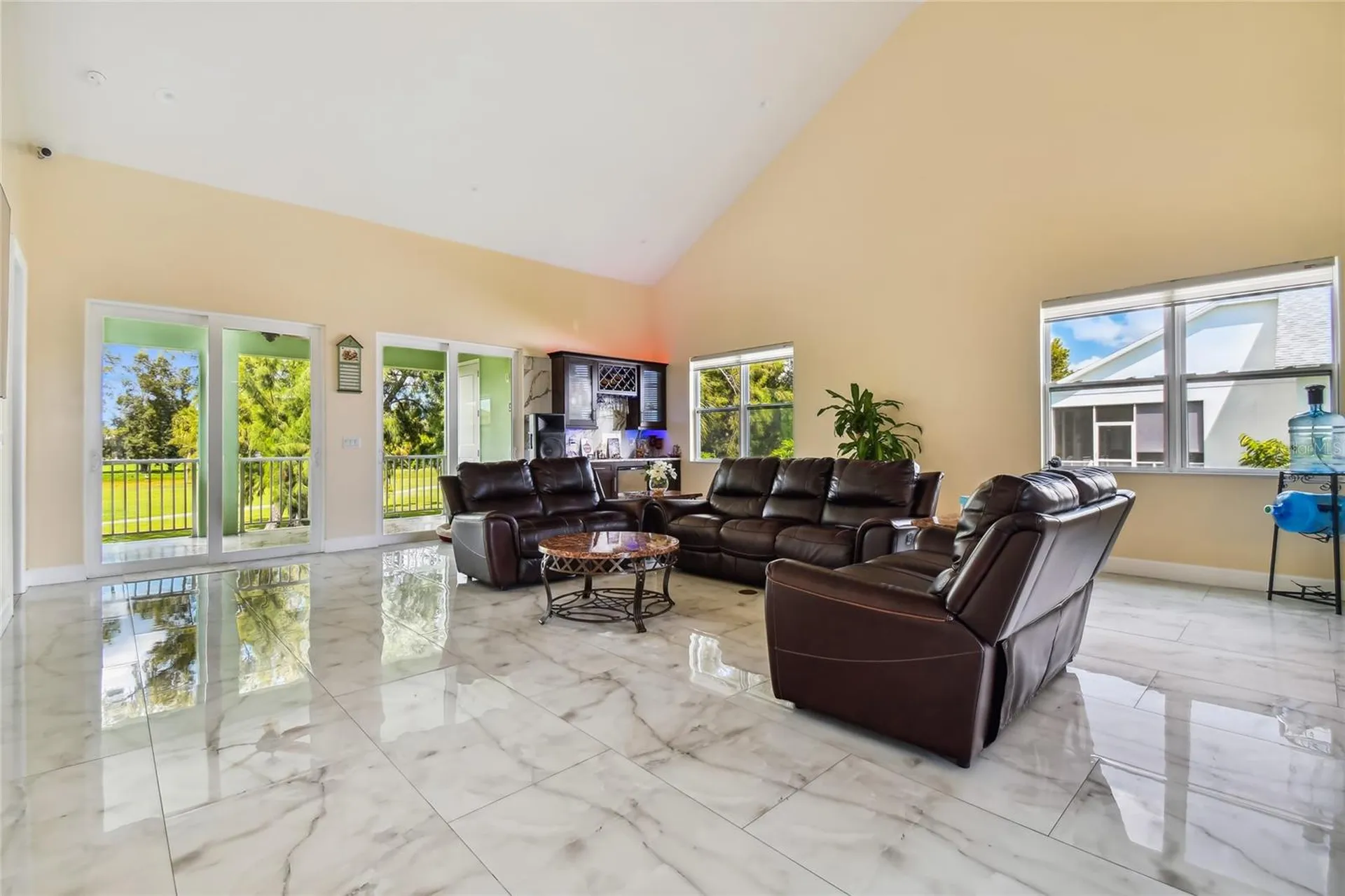 711 Eagle Lane Apollo Beach FL 33572