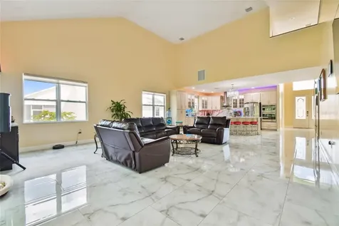 711 Eagle Lane Apollo Beach FL 33572