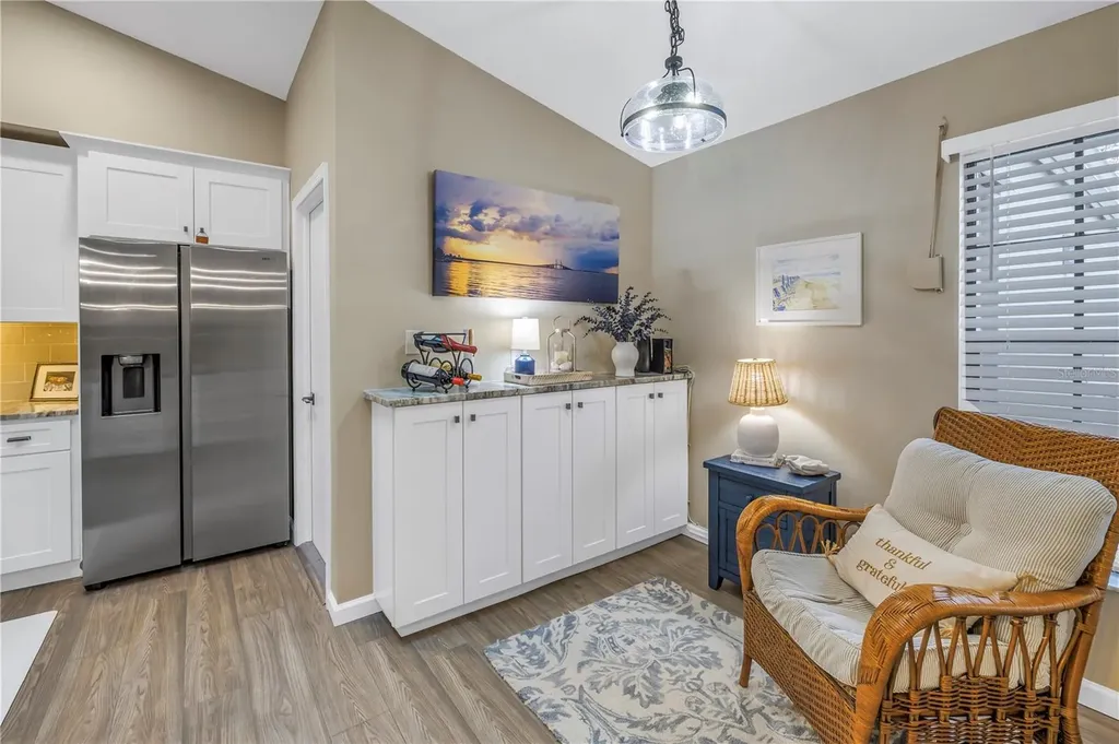 912 Myakka Court NE St Petersburg FL 33702