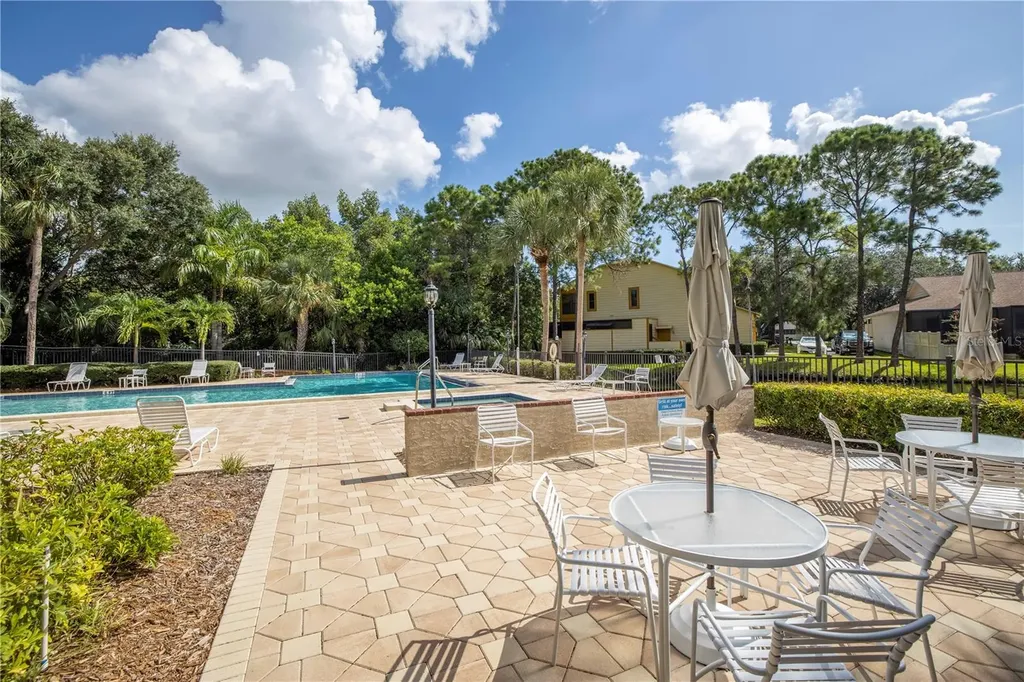 912 Myakka Court NE St Petersburg FL 33702