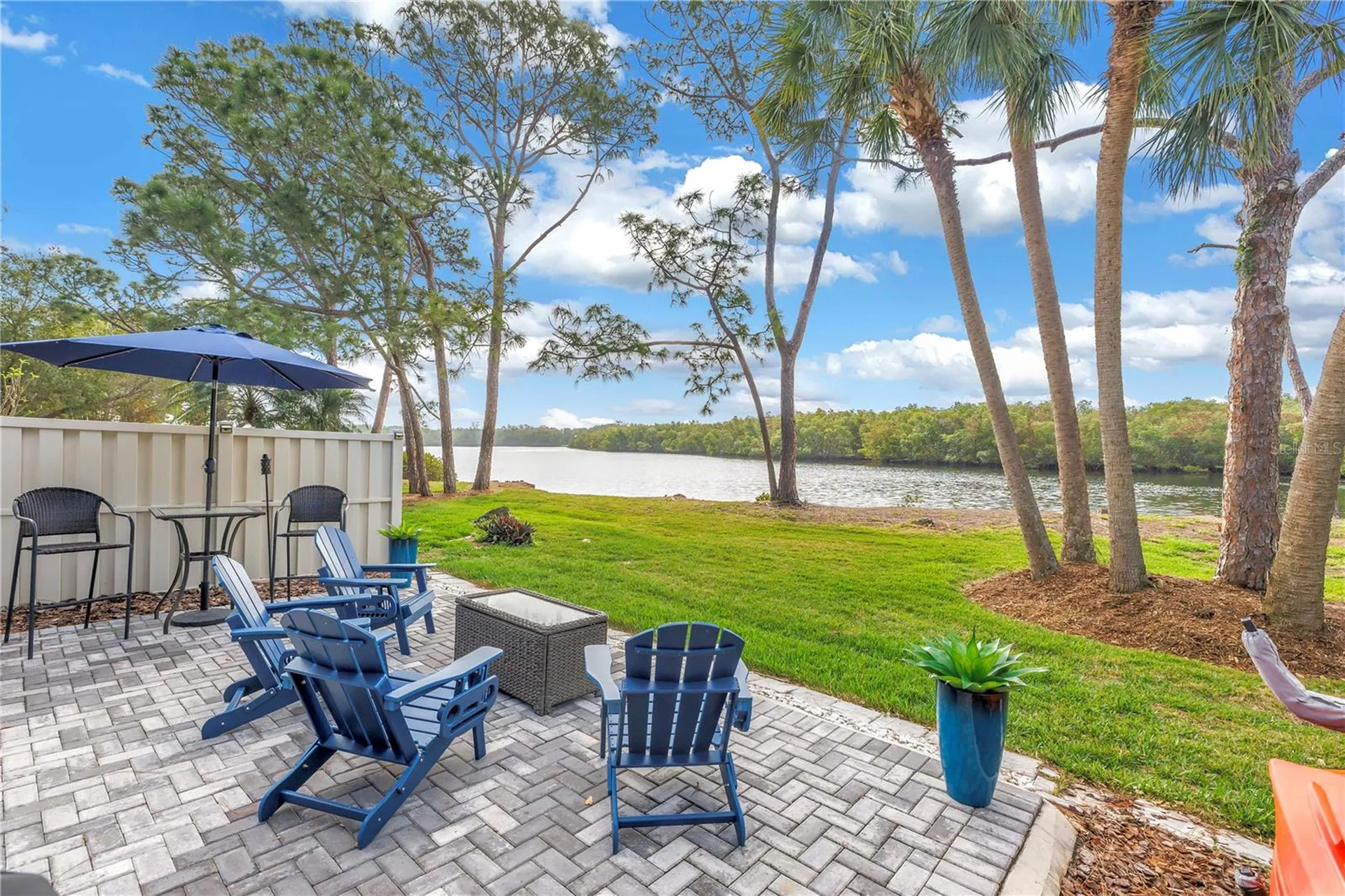 912 Myakka Court NE St Petersburg FL 33702
