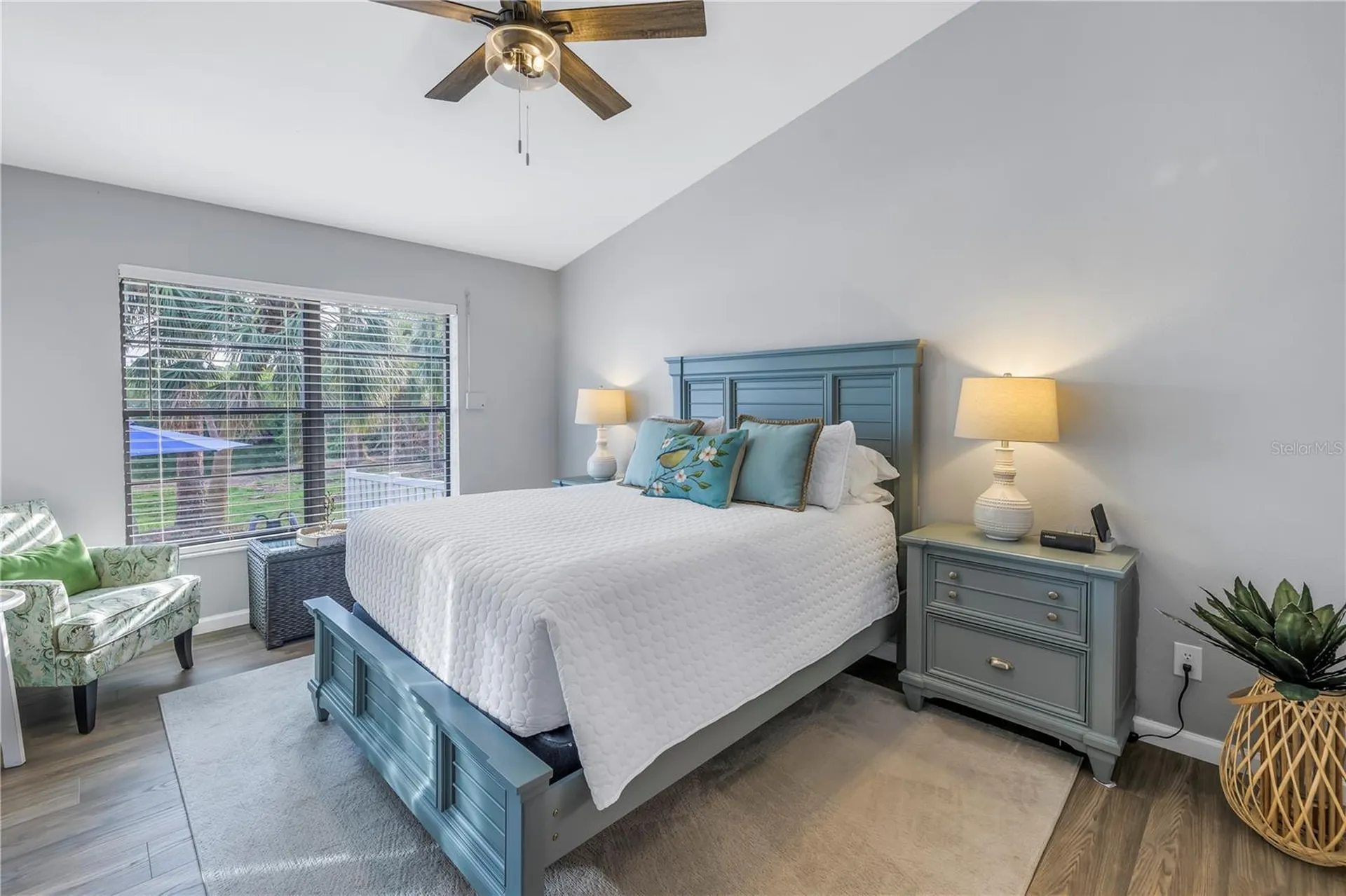 912 Myakka Court NE St Petersburg FL 33702