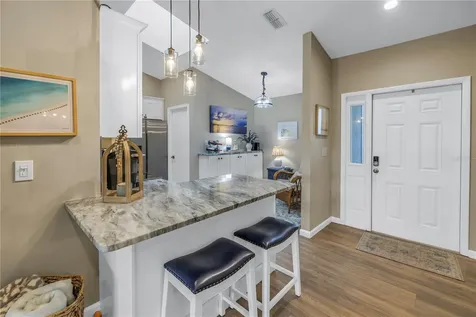 912 Myakka Court NE St Petersburg FL 33702