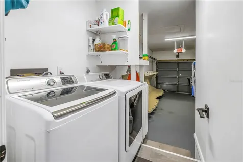 912 Myakka Court NE St Petersburg FL 33702