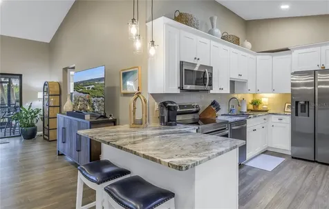 912 Myakka Court NE St Petersburg FL 33702