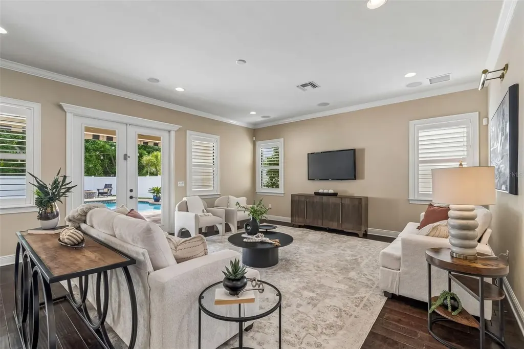 3902 W Vasconia Street Tampa FL 33629