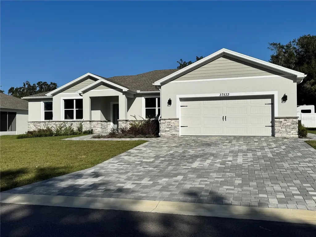 37533 Teri Court Dade City FL 33525
