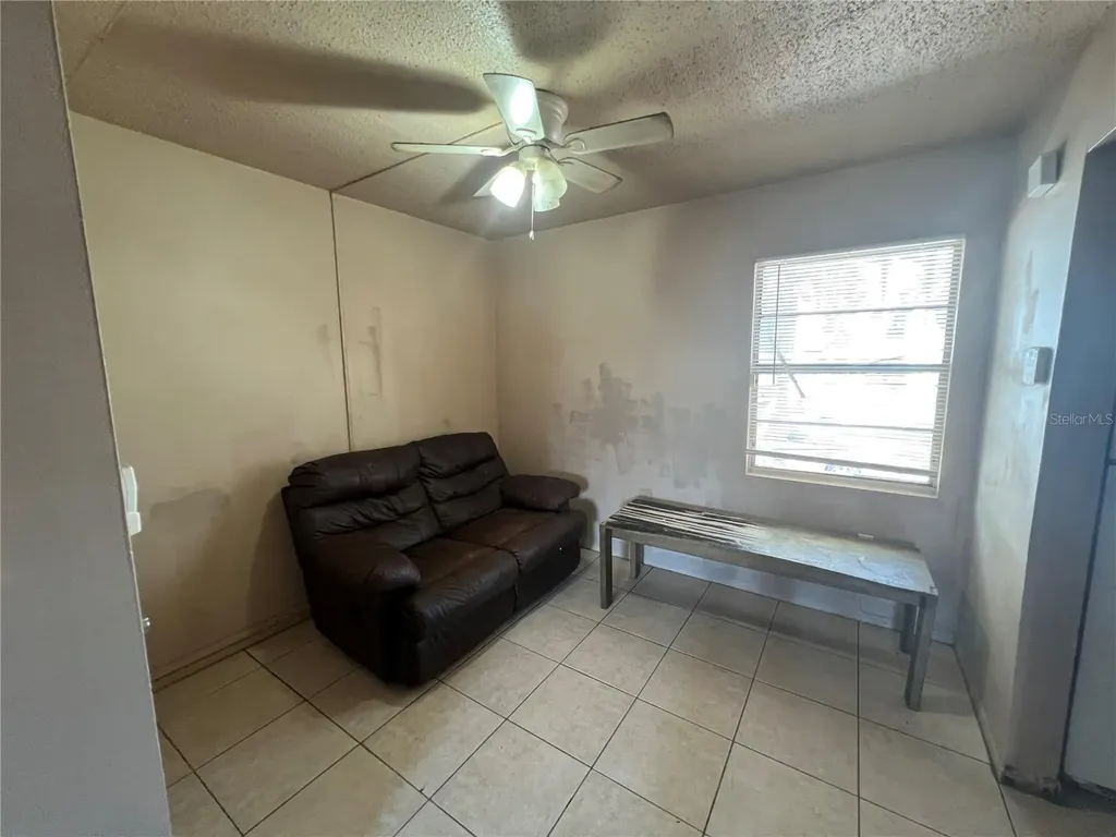 914 SW 8th Avenue Gainesville FL 32601