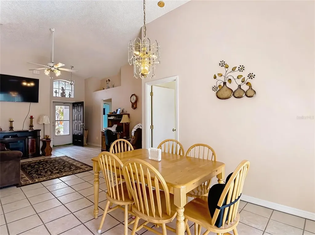 2927 Cool Breeze Circle St Cloud FL 34769