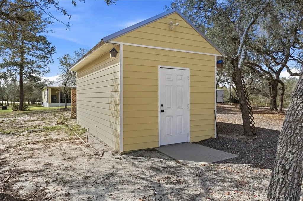 2204 R E Byrd Road Frostproof FL 33843