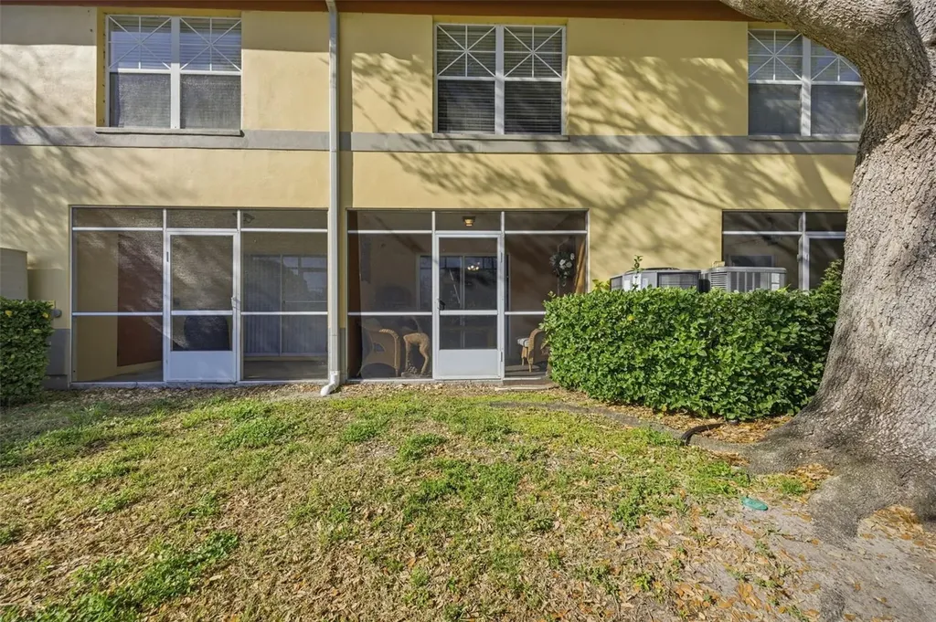 192 Coquina Bay Drive St Petersburg FL 33705