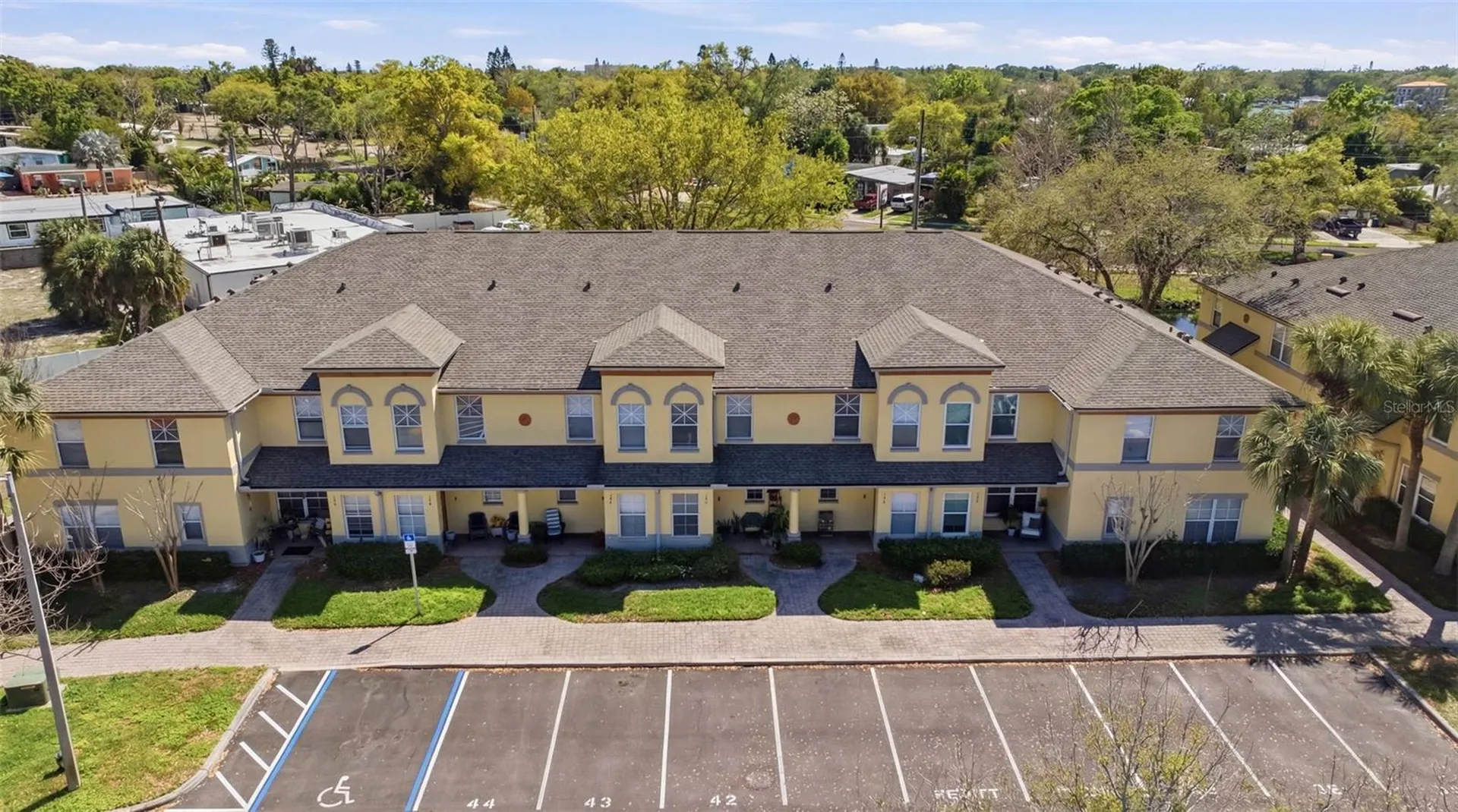 192 Coquina Bay Drive St Petersburg FL 33705