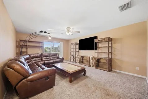 192 Coquina Bay Drive St Petersburg FL 33705