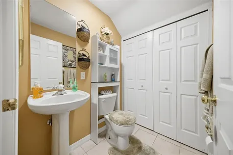 192 Coquina Bay Drive St Petersburg FL 33705