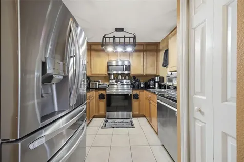192 Coquina Bay Drive St Petersburg FL 33705