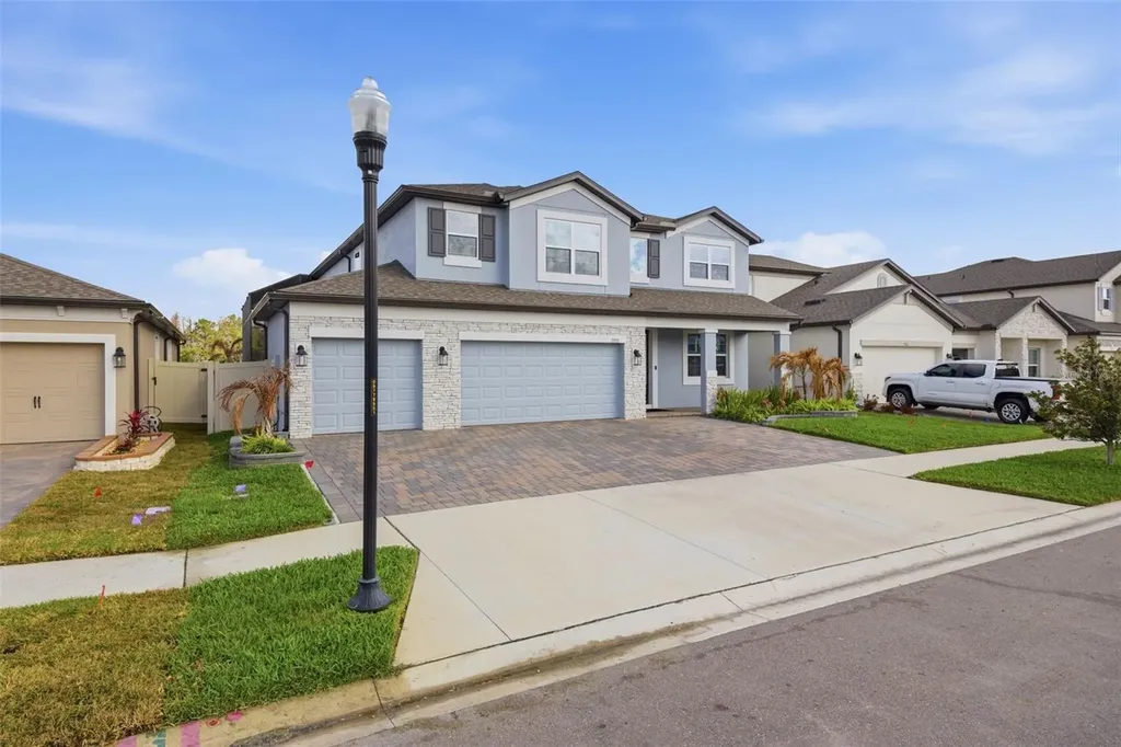 7771 Notched Pine Bend Wesley Chapel FL 33545