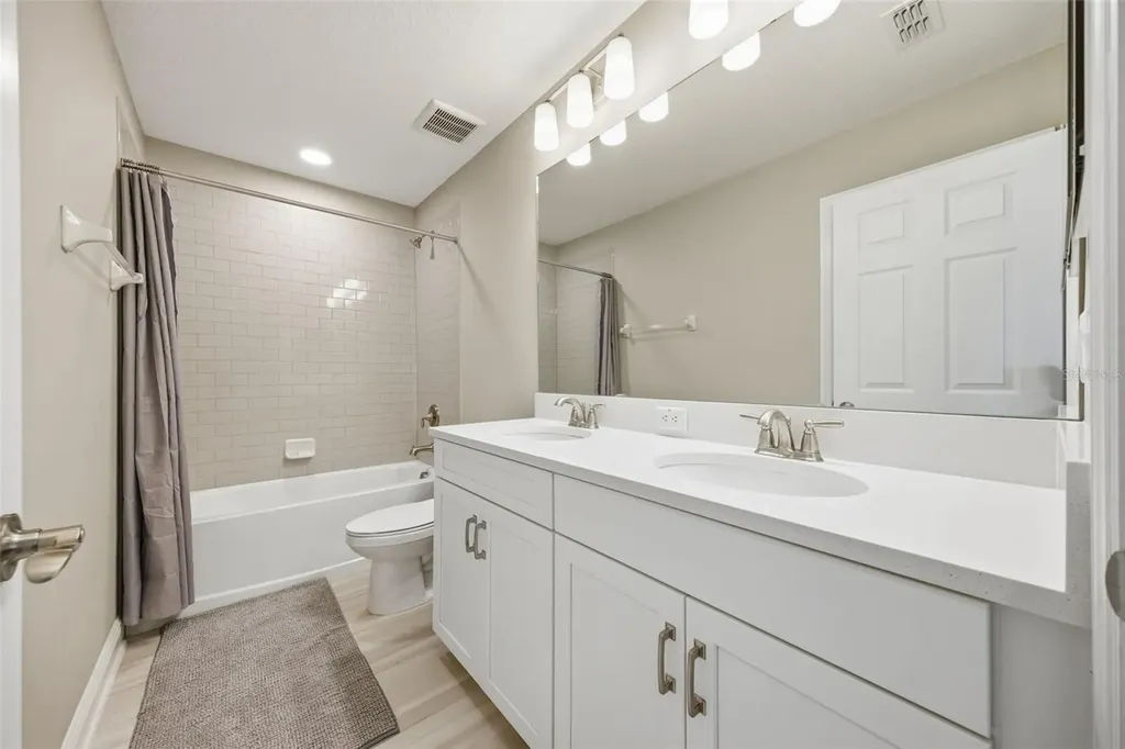 7771 Notched Pine Bend Wesley Chapel FL 33545